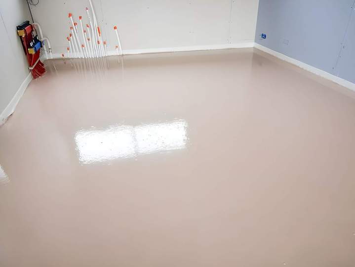 Coulage de chape anhydrite classique haute performance